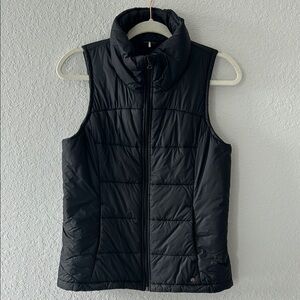 CALIA by Carrie Underwood Lightweigjt Puffer Vest